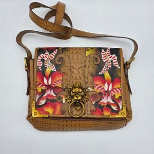 Sharif Legacy Museum Lion Knocker Leather Safari Orchid Flap-Over Crossbody Bag